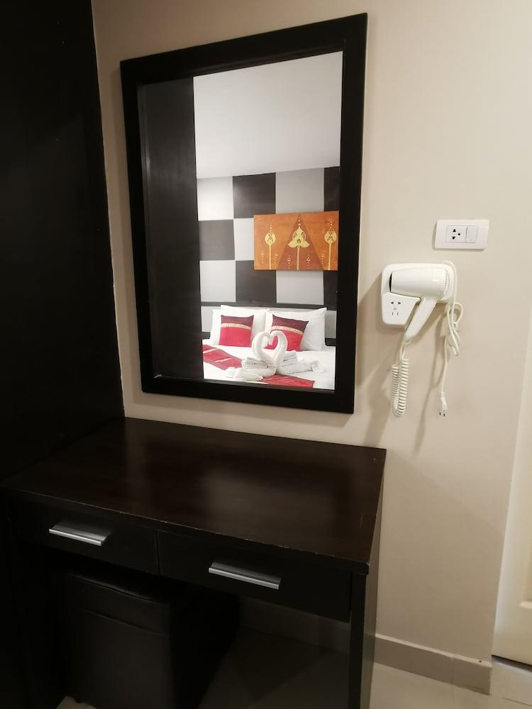 בנגקוק Regent Suvarnabhumi Hotel מראה חיצוני תמונה